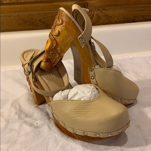 LAST ONE! Lucky Lou Shoes Tiki Rockabilly Heels